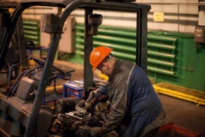 Обслуживание, реставрация и ремонт нефтепромыслового оборудования