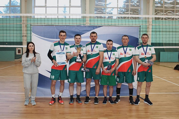 Волейбольный турнир спартакиады «Шешмаойл» завершен